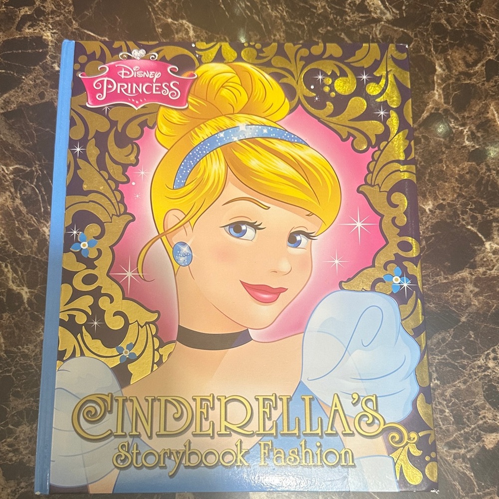 Disney Princess Cinderella's Golden Storybook